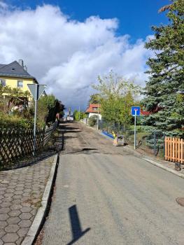 Schraßenbau, Kanal und Wasserleitungsbau in Schleiz, Konrad-Duden-Straße
Einsatz Felsfräse!